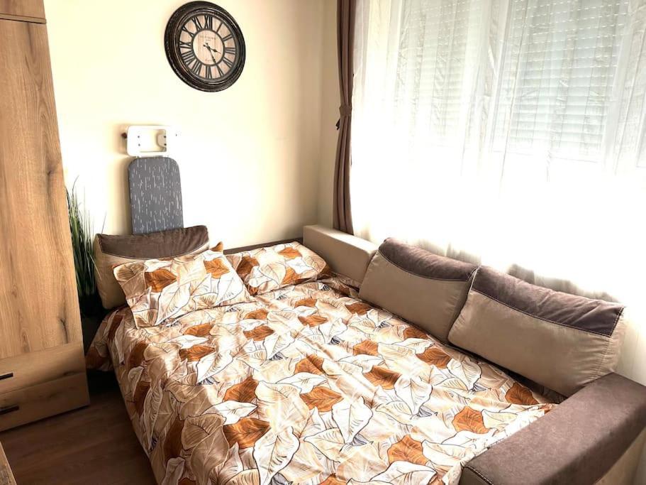 Green Park Apartment - Brand New Studio! Ruse Zewnętrze zdjęcie