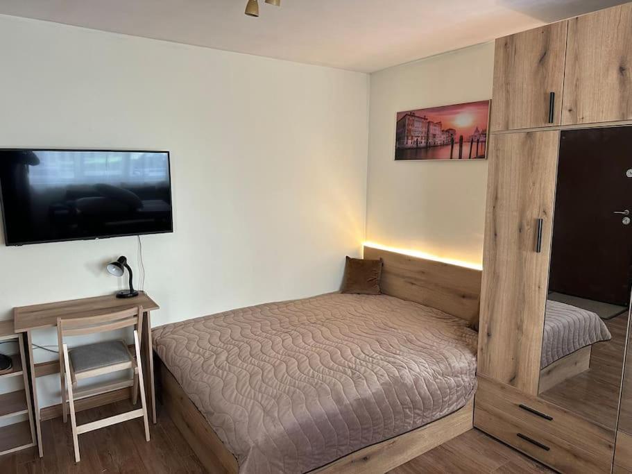 Green Park Apartment - Brand New Studio! Ruse Zewnętrze zdjęcie